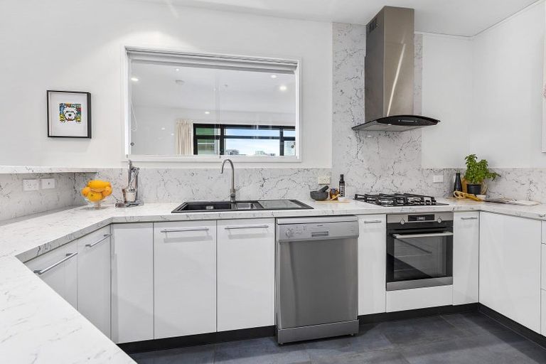 Photo of property in Kate Sheppard Apartments, 6i/42 Molesworth Street, Thorndon, Wellington, 6011