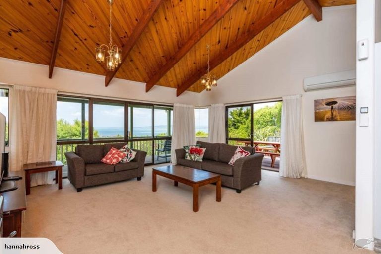 Photo of property in 28 Boeing Road, Onerahi, Whangarei, 0110