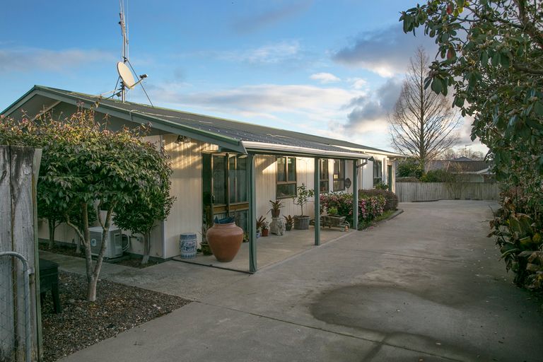 Photo of property in 52a Hall Street, Cambridge, 3434