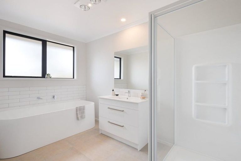 Photo of property in 126 Sentinel Avenue, Omokoroa, 3114