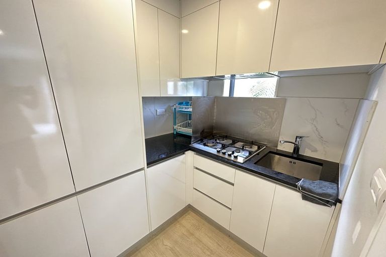 Photo of property in 42 Headland Drive, Long Bay, Auckland, 0630