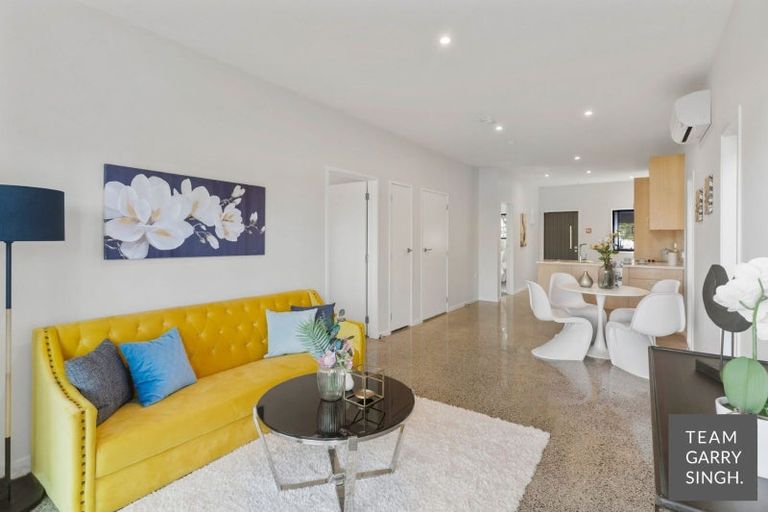 Photo of property in 7 Whakarato Way, Takanini, 2112