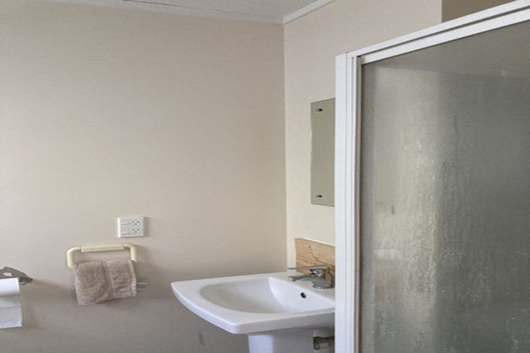 Photo of property in 12 Anne Street, Wadestown, Wellington, 6012