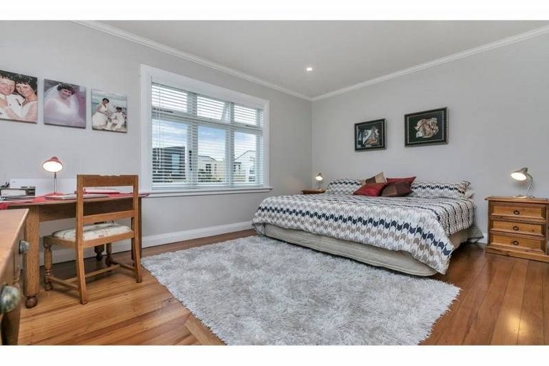 Photo of property in 1 Cochrane Road, Hobsonville, Auckland, 0616