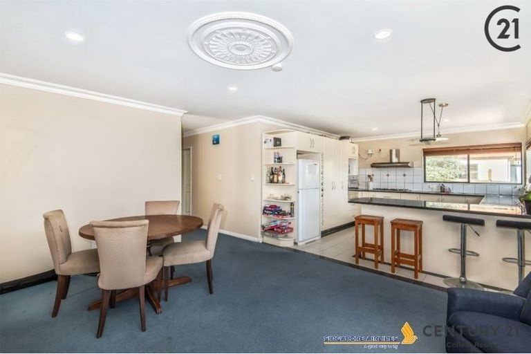 Photo of property in 2/49 College Road, Northcote, Auckland, 0627