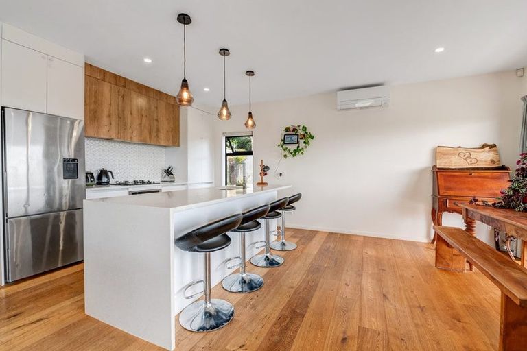 Photo of property in 4 St Julia Court, Helensville, 0800