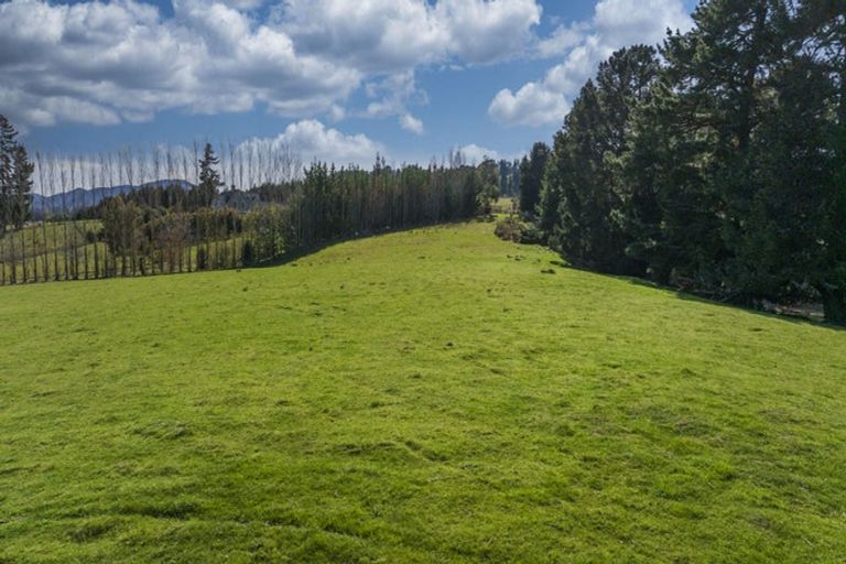 Photo of property in 32 Makerikeri Road, Loburn, Rangiora, 7472