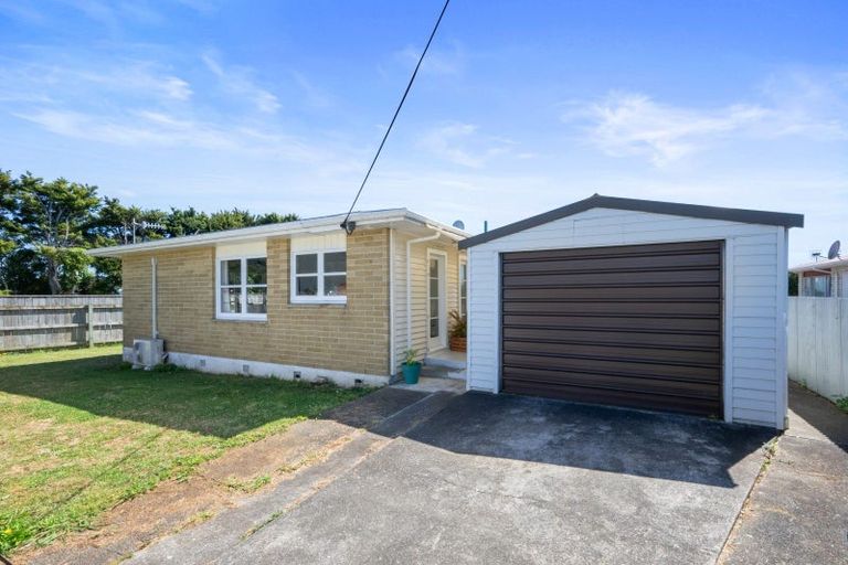 Photo of property in 36 Cambridge Street, Levin, 5510