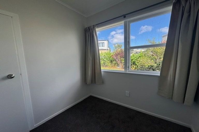 Photo of property in 21 Tranent Road, Mangere, Auckland, 2022