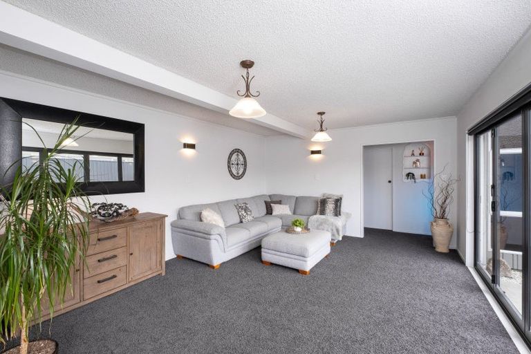 Photo of property in 30 Durham Avenue, Tamatea, Napier, 4112