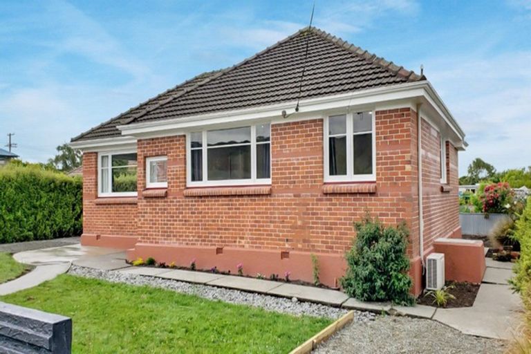 Photo of property in 10 Meyer Street, Waimate, 7924