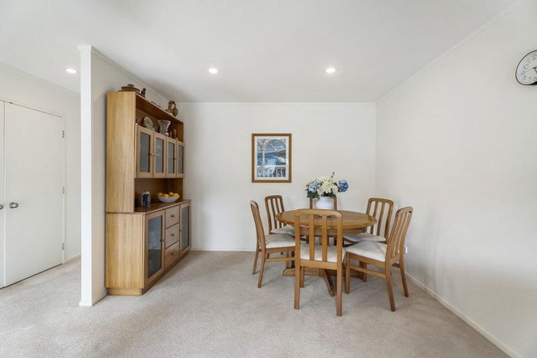 Photo of property in 28 Red Hibiscus Road, Stanmore Bay, Whangaparaoa, 0932