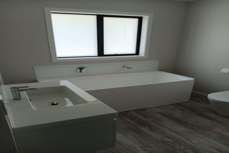 Photo of property in 39 Strathmore Avenue, Levin, 5510