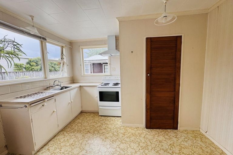 Photo of property in 707 Pioneer Highway, Takaro, Palmerston North, 4412