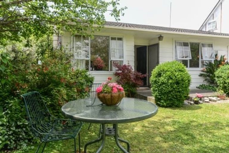 Photo of property in 704 Queen Street East, Parkvale, Hastings, 4122