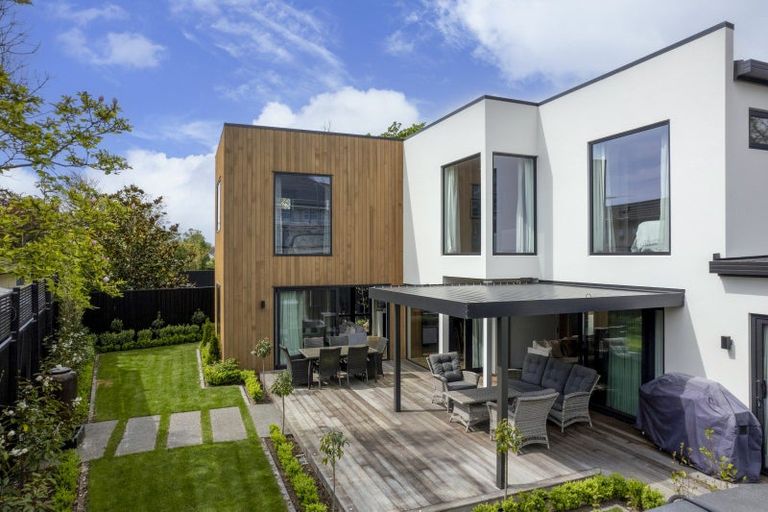 Photo of property in 30b Glandovey Road, Fendalton, Christchurch, 8052