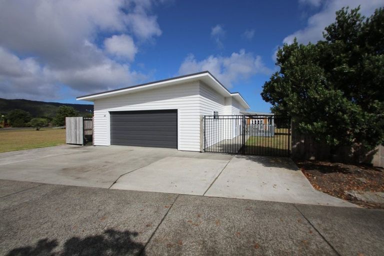 Photo of property in 13 Kokopu Street, Ahipara, Kaitaia, 0481