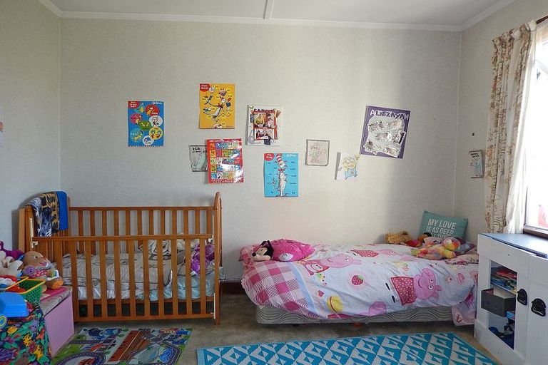 Photo of property in 15 Lynn Street, Oamaru North, Oamaru, 9400