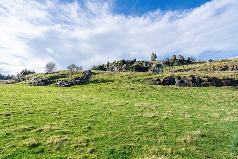 Photo of property in 1270 Clifden Highway, Orawia, Otautau, 9691