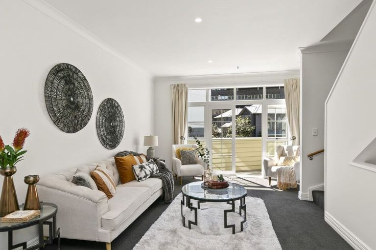 Photo of property in 9 Murphy Street, Thorndon, Wellington, 6011