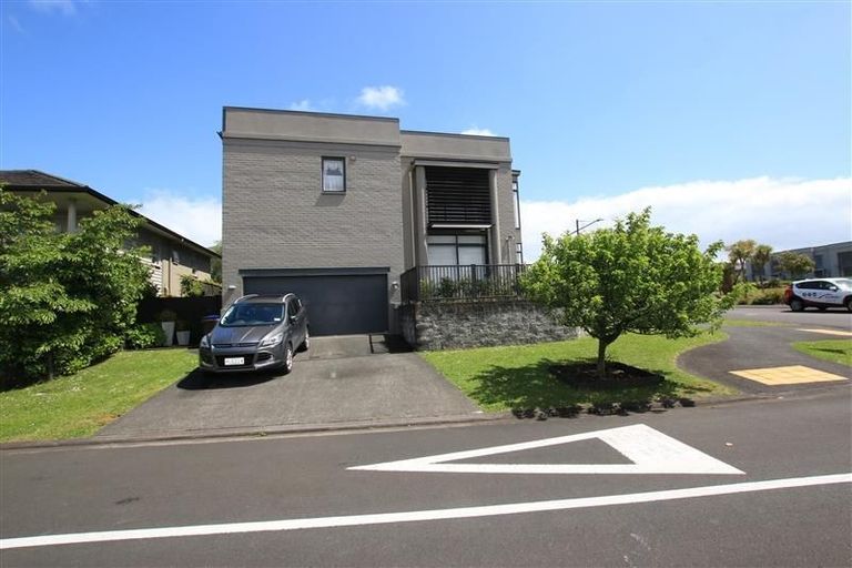 Photo of property in 19 Styak Street, Stonefields, Auckland, 1072