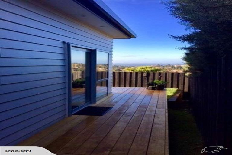 Photo of property in 6 Ava Avenue, Titirangi, Auckland, 0604