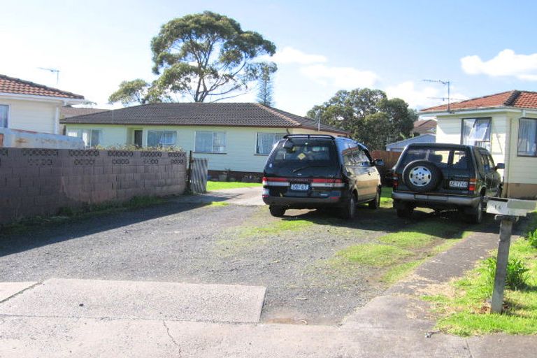 Photo of property in 15 Treviso Place, Clover Park, Auckland, 2023
