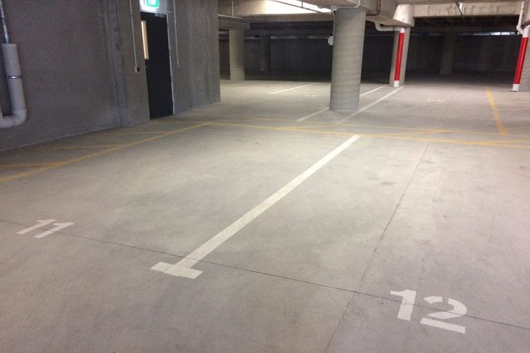 Photo of property in Apollo Apartments, 201/46 Rosedale Road, Rosedale, Auckland, 0632