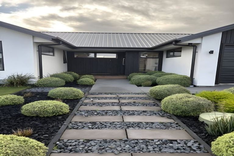 Photo of property in 20 Gisele Crescent, Halswell, Christchurch, 8025