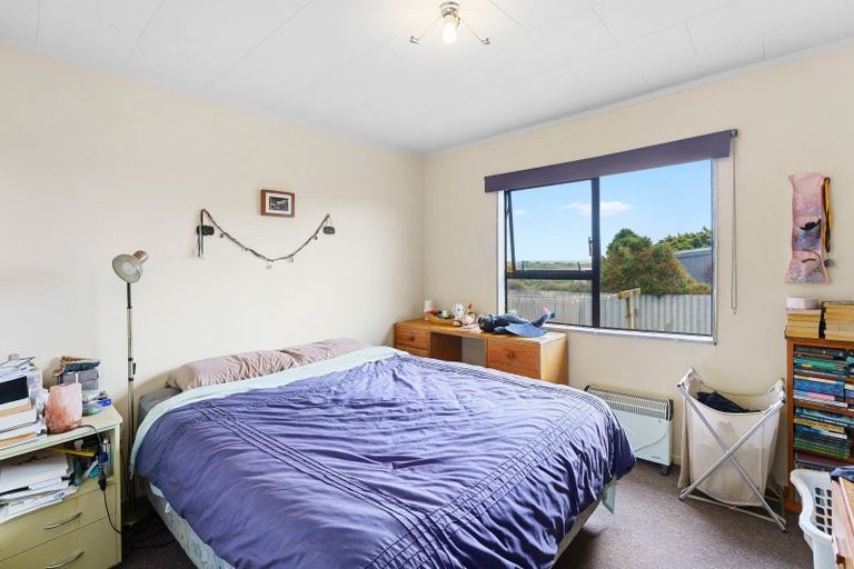 Photo of property in 17 Kitchener Street, Te Horo Beach, Otaki, 5581