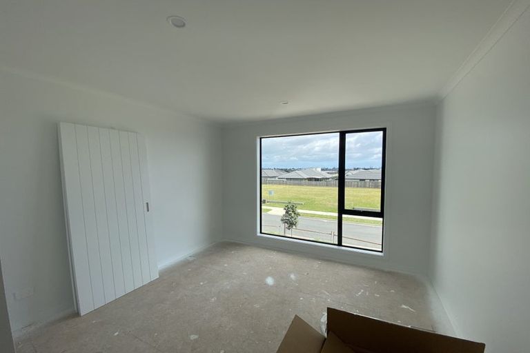 Photo of property in 3 Atutahi Lane, Papamoa Beach, 3118