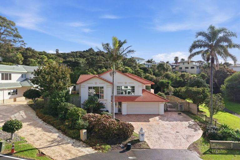 Photo of property in 27 Westminster Gardens, Unsworth Heights, Auckland, 0632