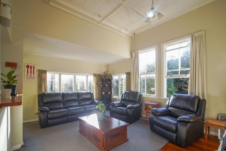 Photo of property in 54 Grey Street, Marton, 4710