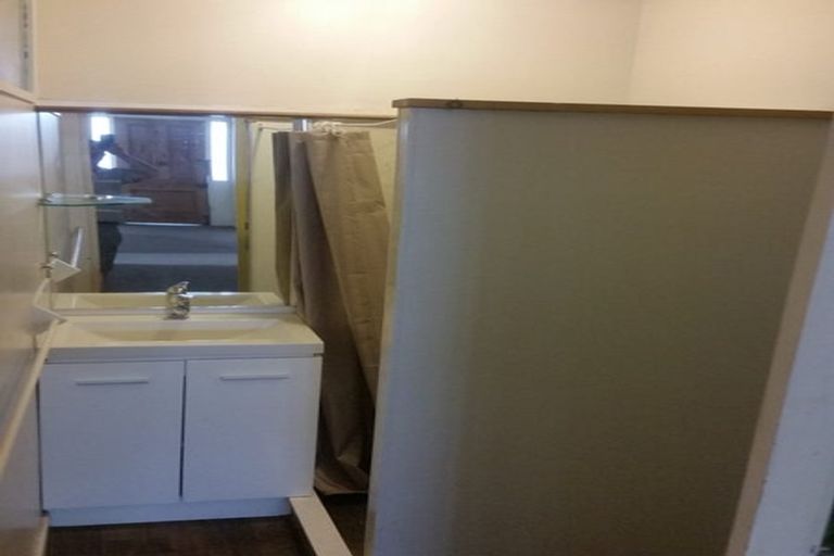 Photo of property in 1/252 Lincoln Road, Addington, Christchurch, 8024