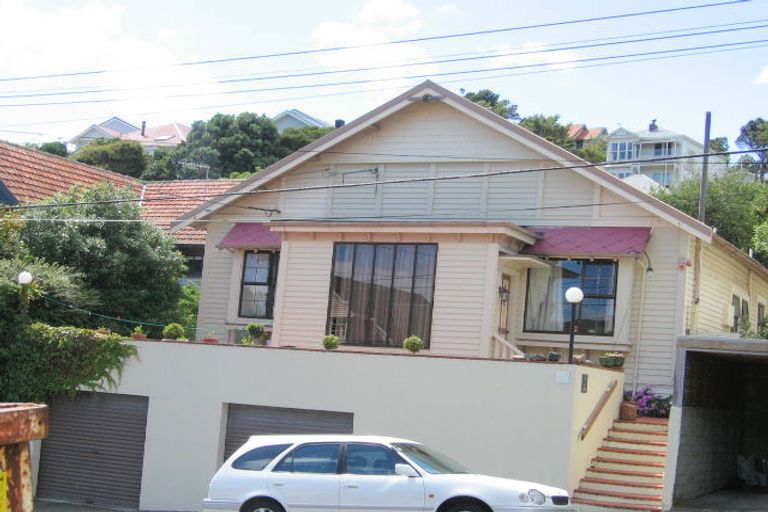 Photo of property in 33 Rimu Road, Kelburn, Wellington, 6012