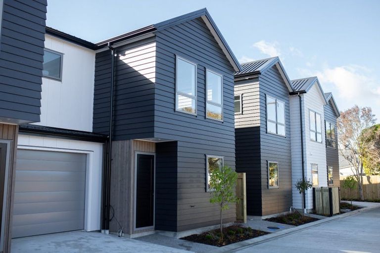 Photo of property in 4/10 Marion Street, Silverstream, Upper Hutt, 5019