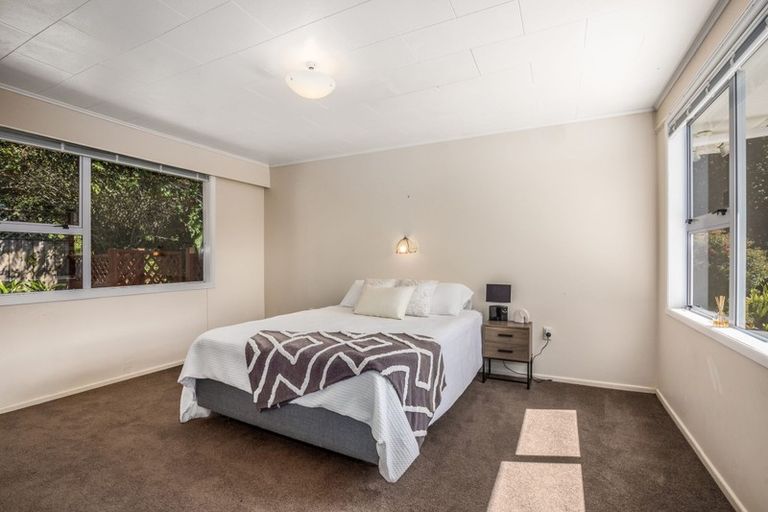 Photo of property in 80a Mana View Road, Paremata, Porirua, 5026