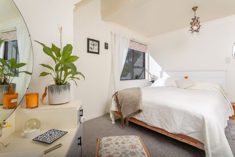 Photo of property in 115 Wilson Road, South Head, Helensville, 0874