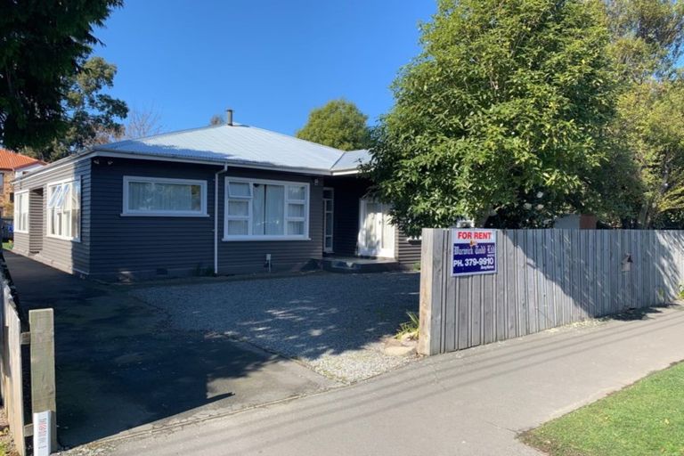 Photo of property in 12 Ilam Road, Upper Riccarton, Christchurch, 8041