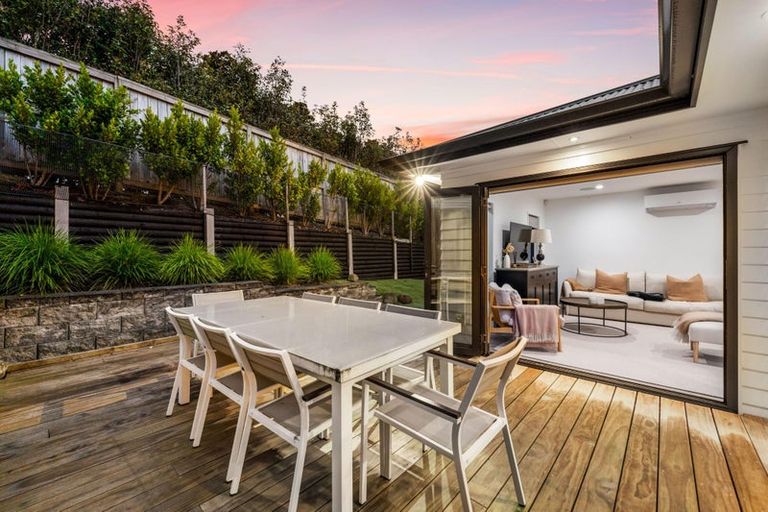 Photo of property in 30 Accolage Boulevard, Kumeu, 0810