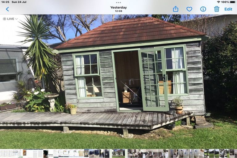 Photo of property in 1306 Whangaparaoa Road, Army Bay, Whangaparaoa, 0930