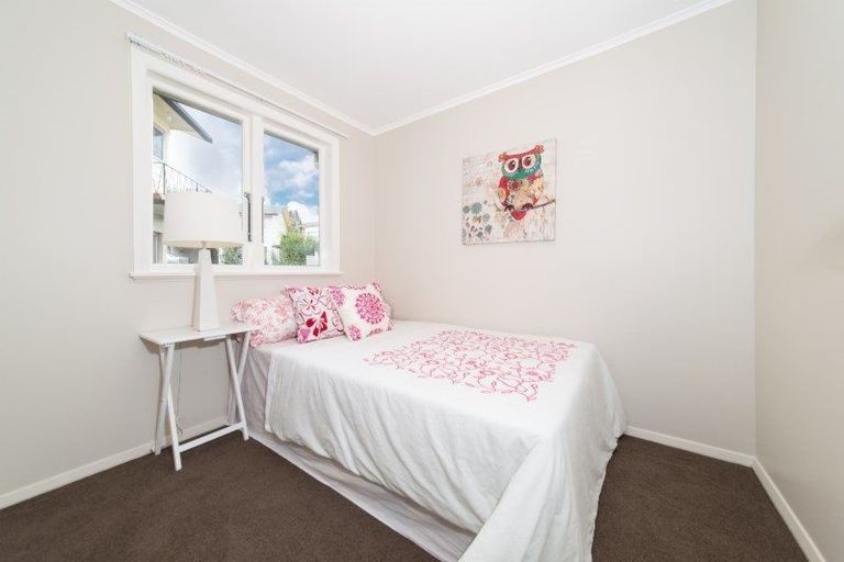 Photo of property in 1/31 Blease Street, New Lynn, Auckland, 0600