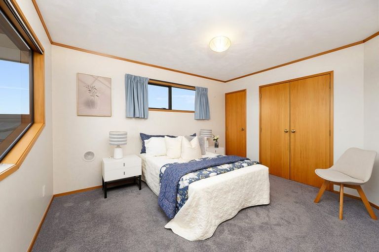 Photo of property in 65 Rhinevale Close, Henderson, Auckland, 0612
