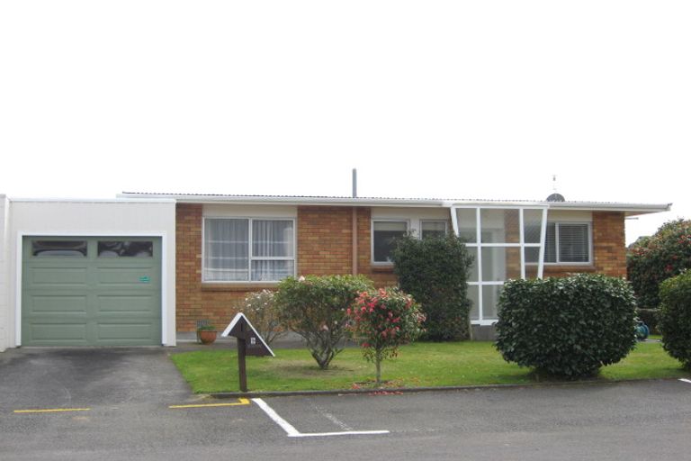 Photo of property in 9 Struan Avenue, Lower Vogeltown, New Plymouth, 4310