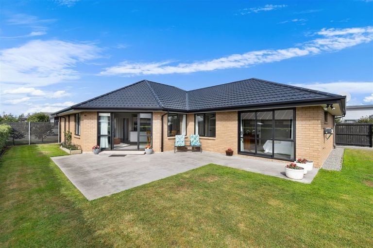 Photo of property in 75 Metehau Street, Marshland, Christchurch, 8083