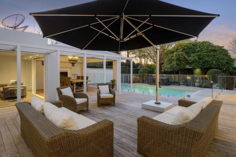 Photo of property in 30 Wroxton Terrace, Merivale, Christchurch, 8014