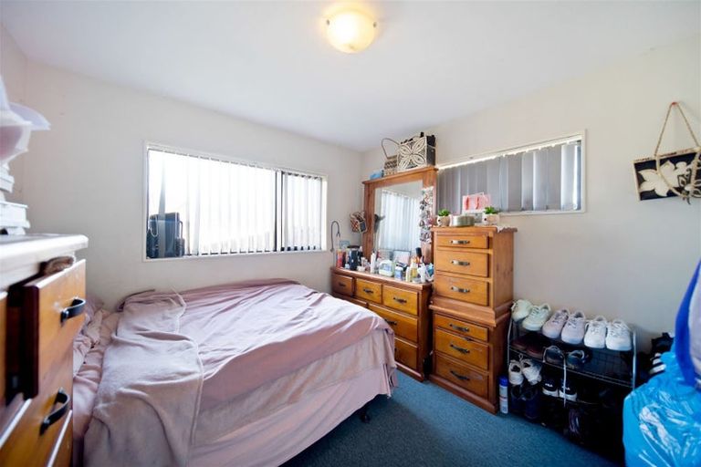 Photo of property in 33 Lachlan Place, Favona, Auckland, 2024
