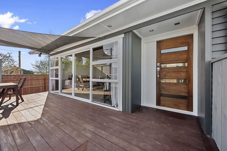 Photo of property in 1 Warwick Avenue, St Andrews, Hamilton, 3200