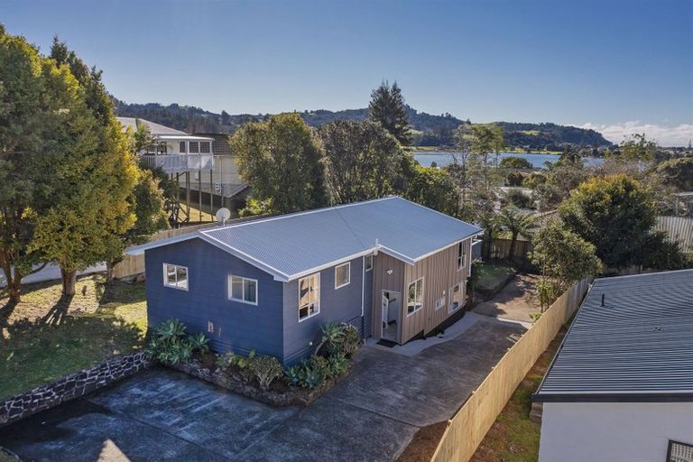 Photo of property in 13 Windsor Drive, Tairua, 3508