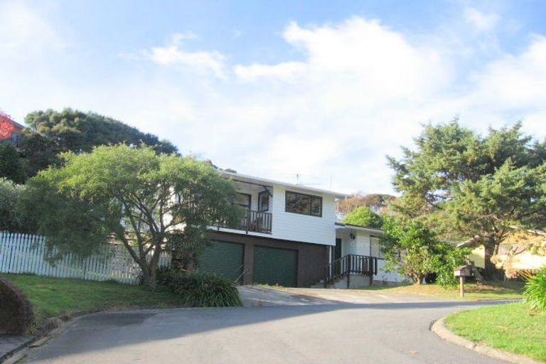 Photo of property in 37 Postgate Drive, Whitby, Porirua, 5024